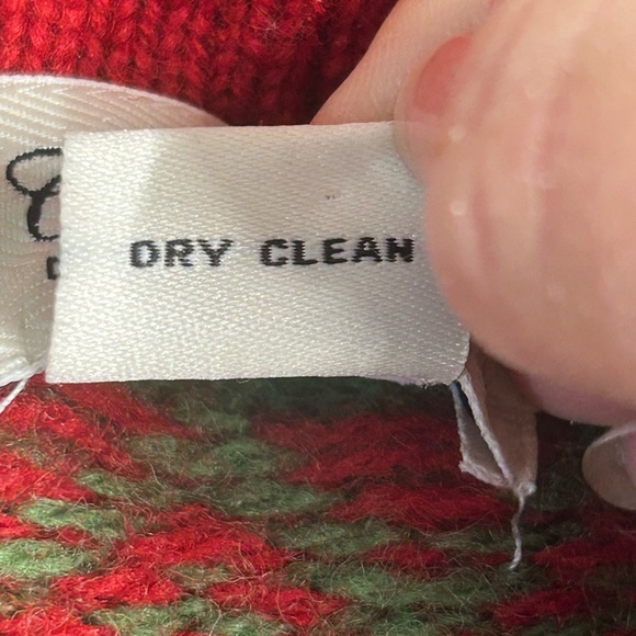 Cambridge Dry Goods Festive Green and Red Sweater - Picture 5 of 9